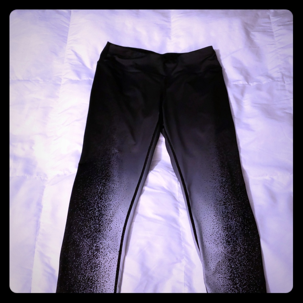 Impact brand cropped work out legging